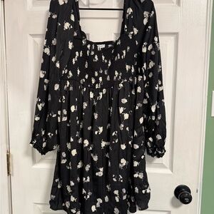Motherhood Black and White Floral Dress